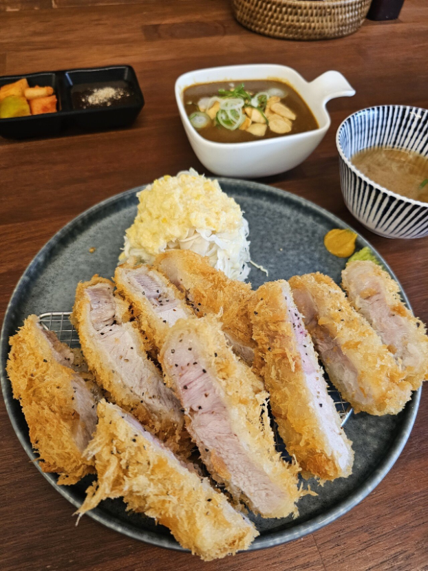 1750929715_0_img.jpeg