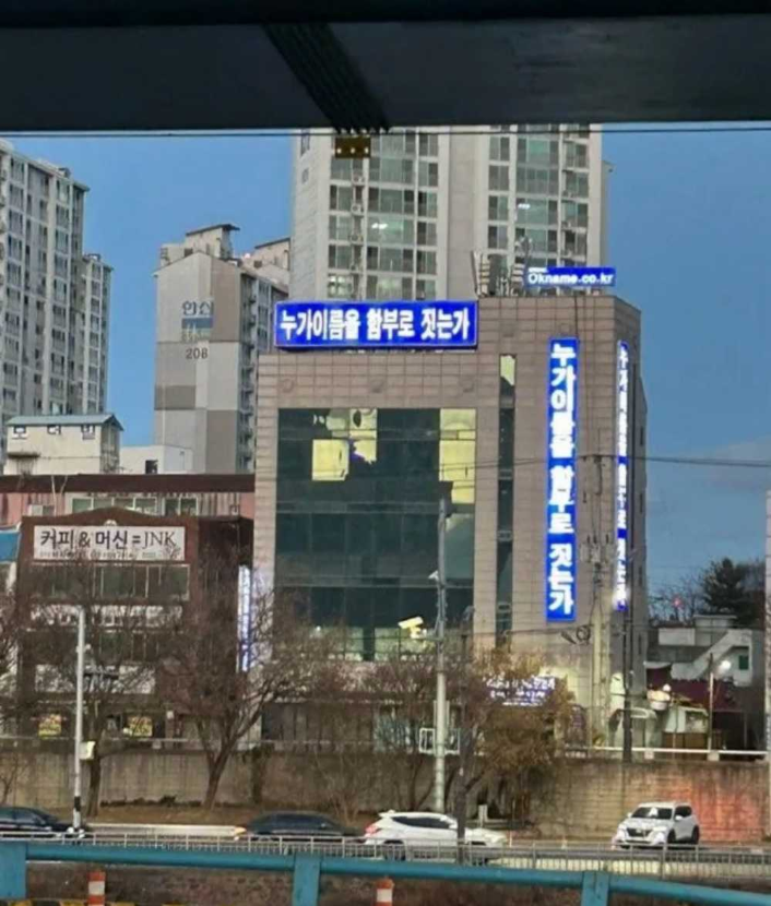 1756356750_0_img.jpeg