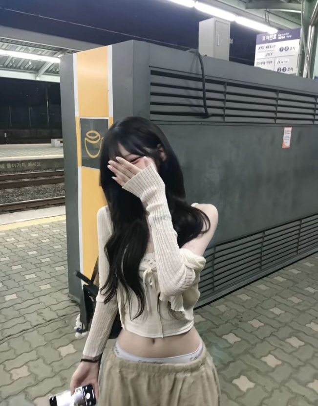 1759480150_0_img.jpeg
